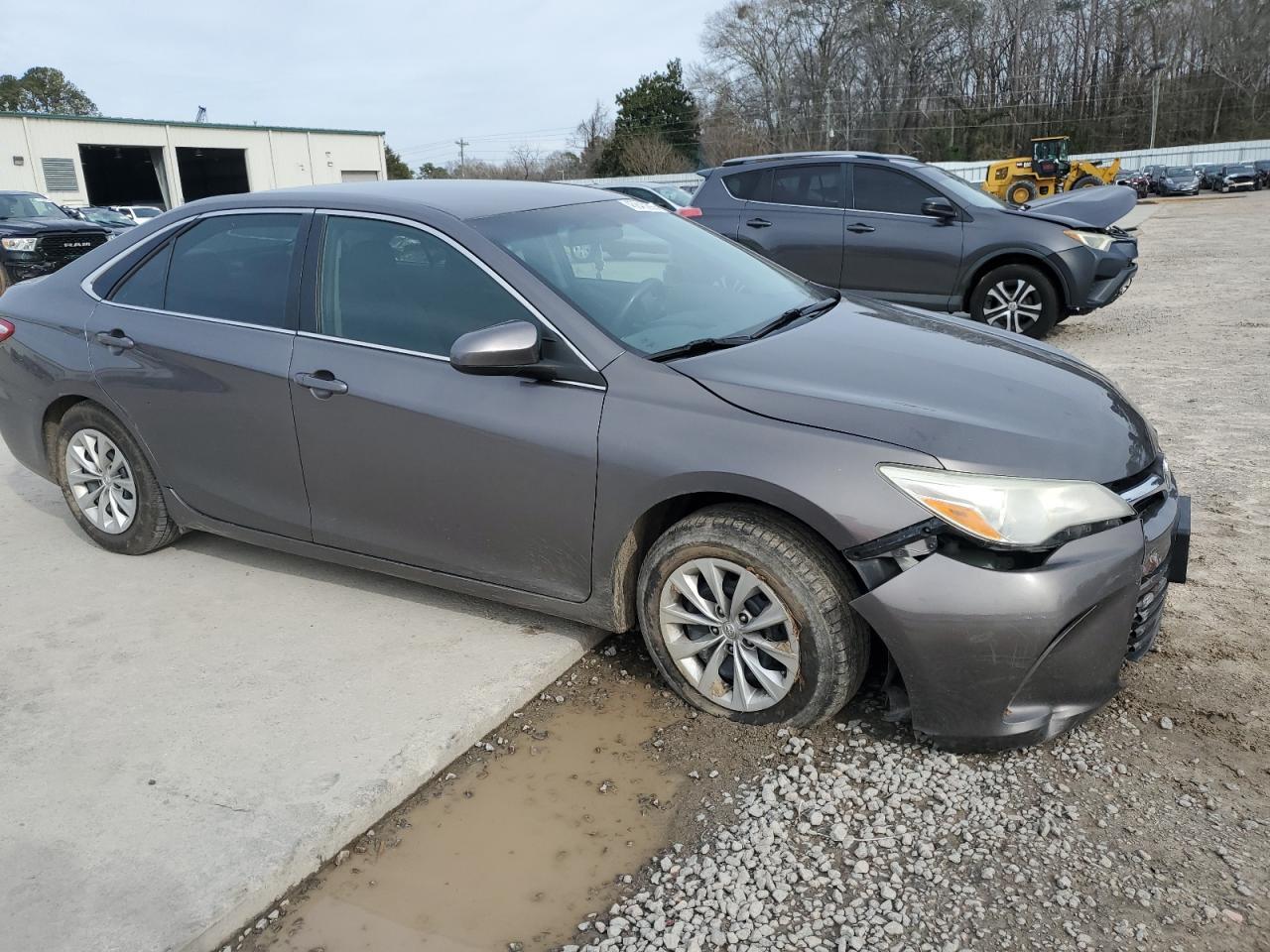 2016 TOYOTA CAMRY LE - Фото 4