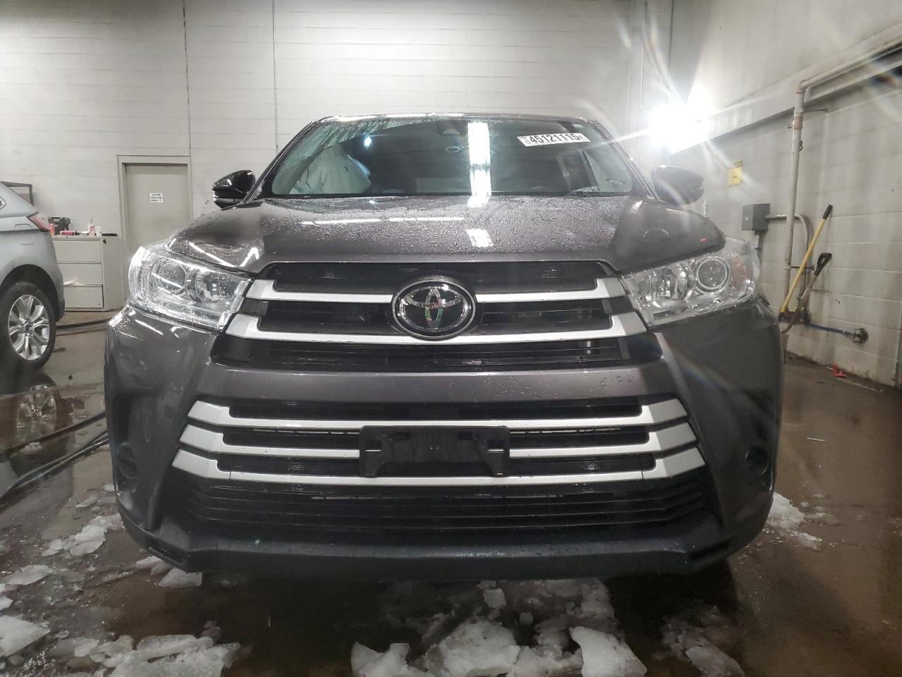 2019 TOYOTA HIGHLANDER - Фото 5