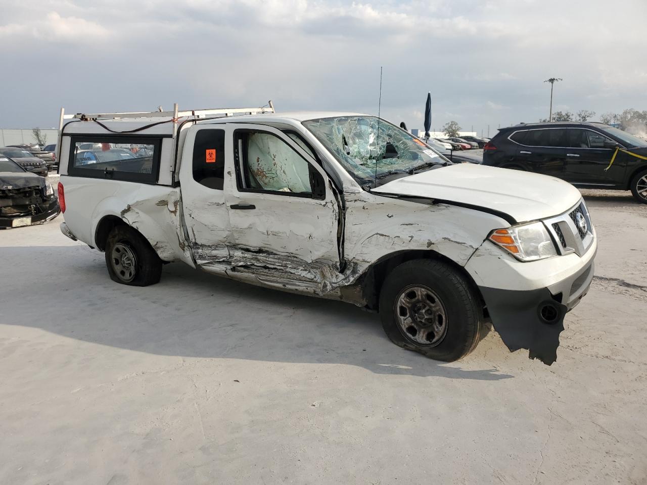 2019 NISSAN FRONTIER S - Фото 4
