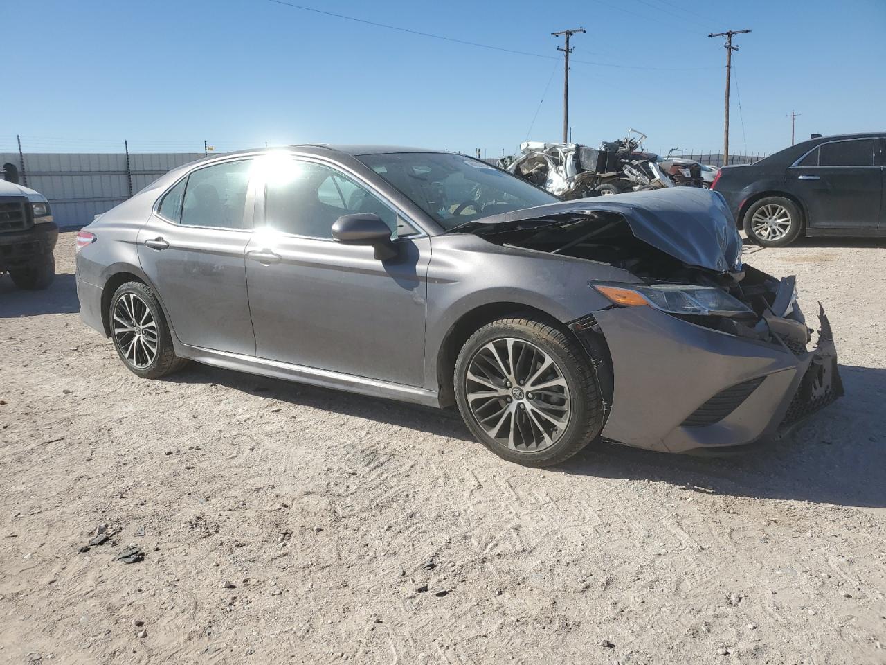 2020 TOYOTA CAMRY SE - Image 4