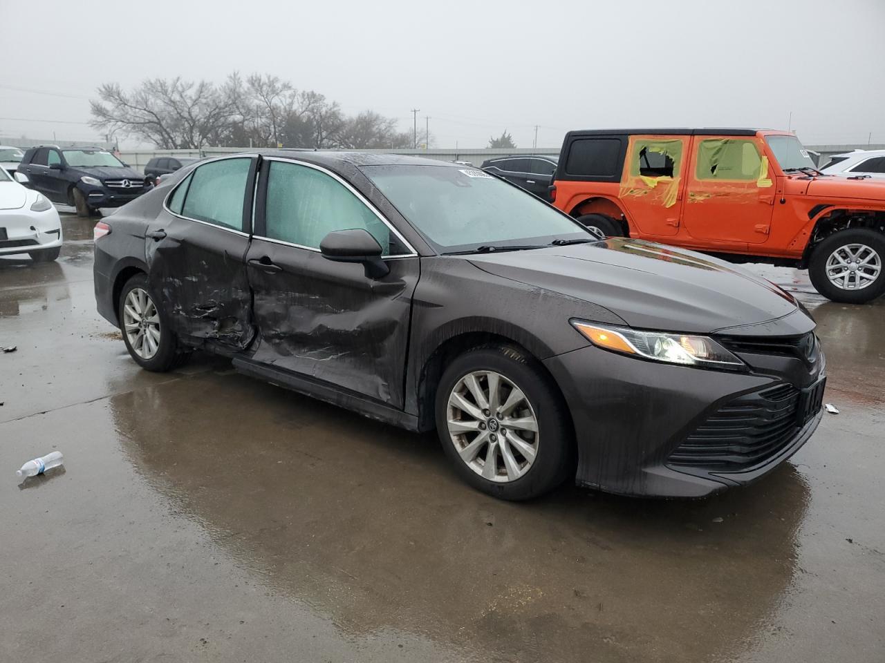2018 TOYOTA CAMRY L - Фото 4