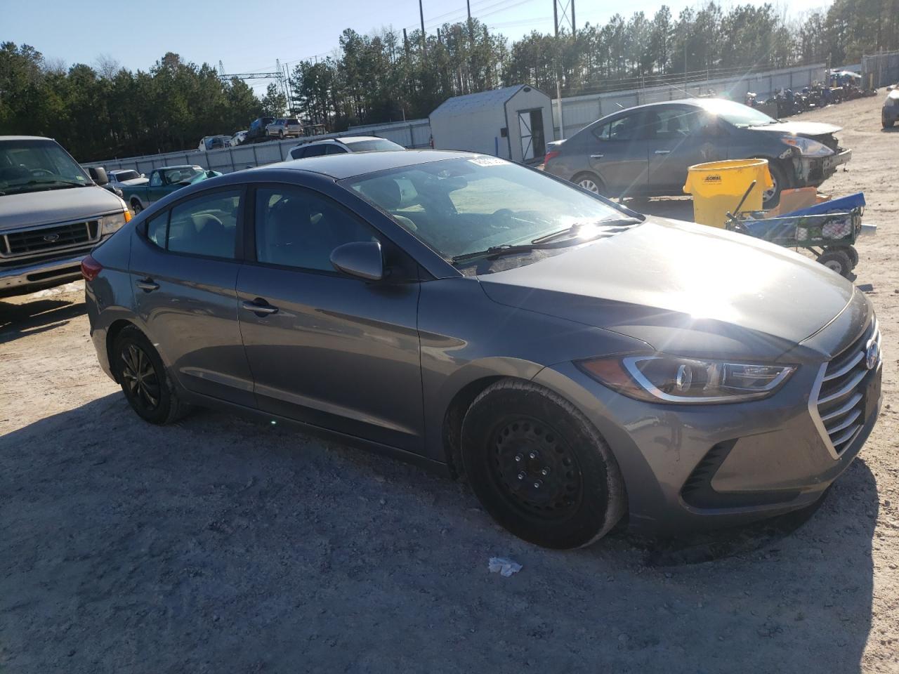 2018 HYUNDAI ELANTRA SE - Image 4