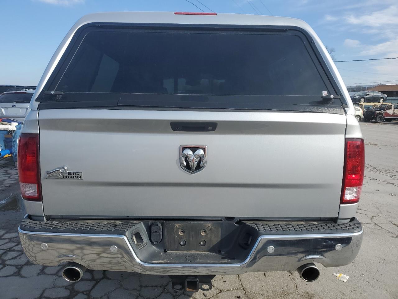 2017 RAM 1500 SLT - Image 6