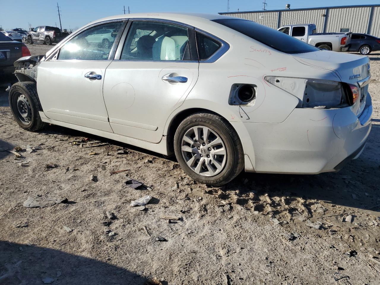 2016 NISSAN ALTIMA 2.5 - Фото 2
