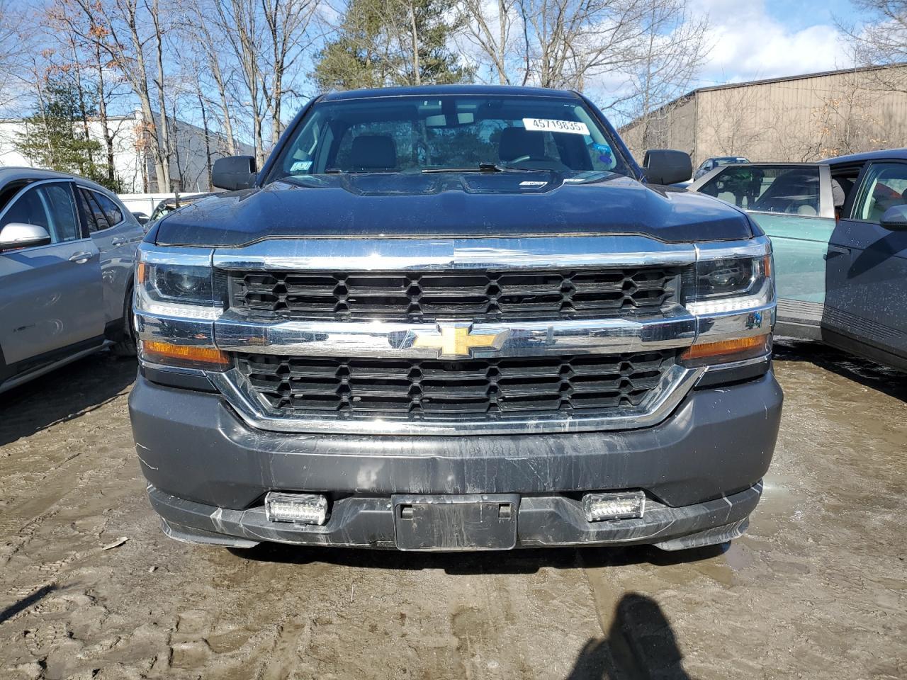 2018 CHEVROLET SILVERADO - Image 5