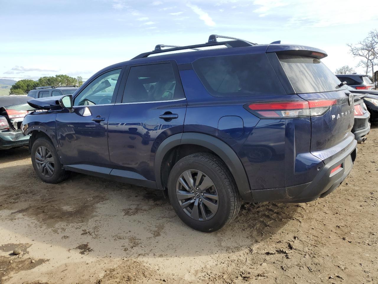 2023 NISSAN PATHFINDER - Фото 2