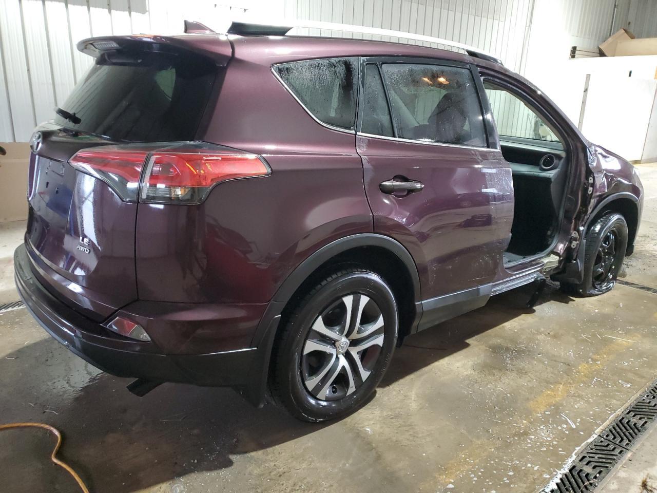 2016 TOYOTA RAV4 LE - Фото 3