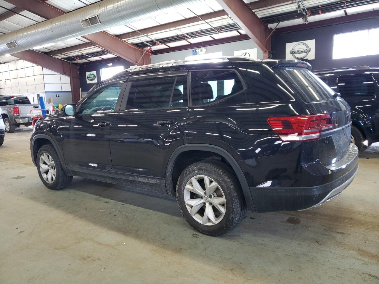 2018 VOLKSWAGEN ATLAS SE - Image 2