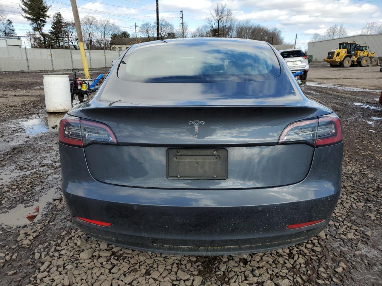 2022 TESLA MODEL 3 - Фото 6