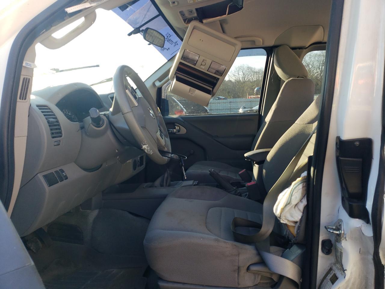 2016 NISSAN FRONTIER S - Фото 7