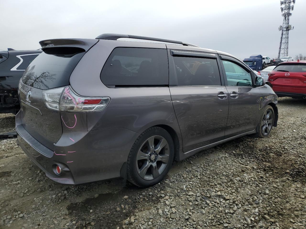 2015 TOYOTA SIENNA SPO - Фото 3
