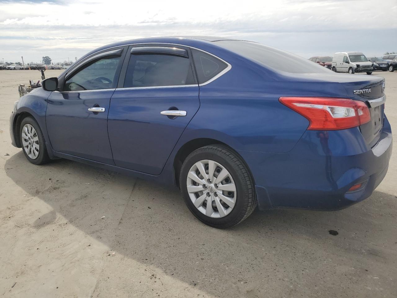 2017 NISSAN SENTRA S - Фото 2