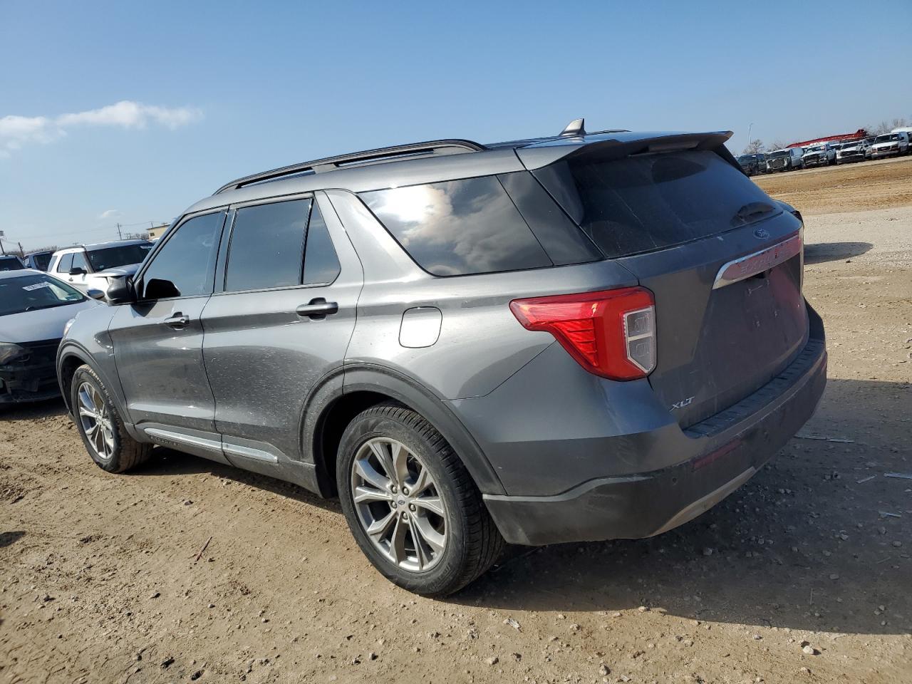 2023 FORD EXPLORER X - Фото 2