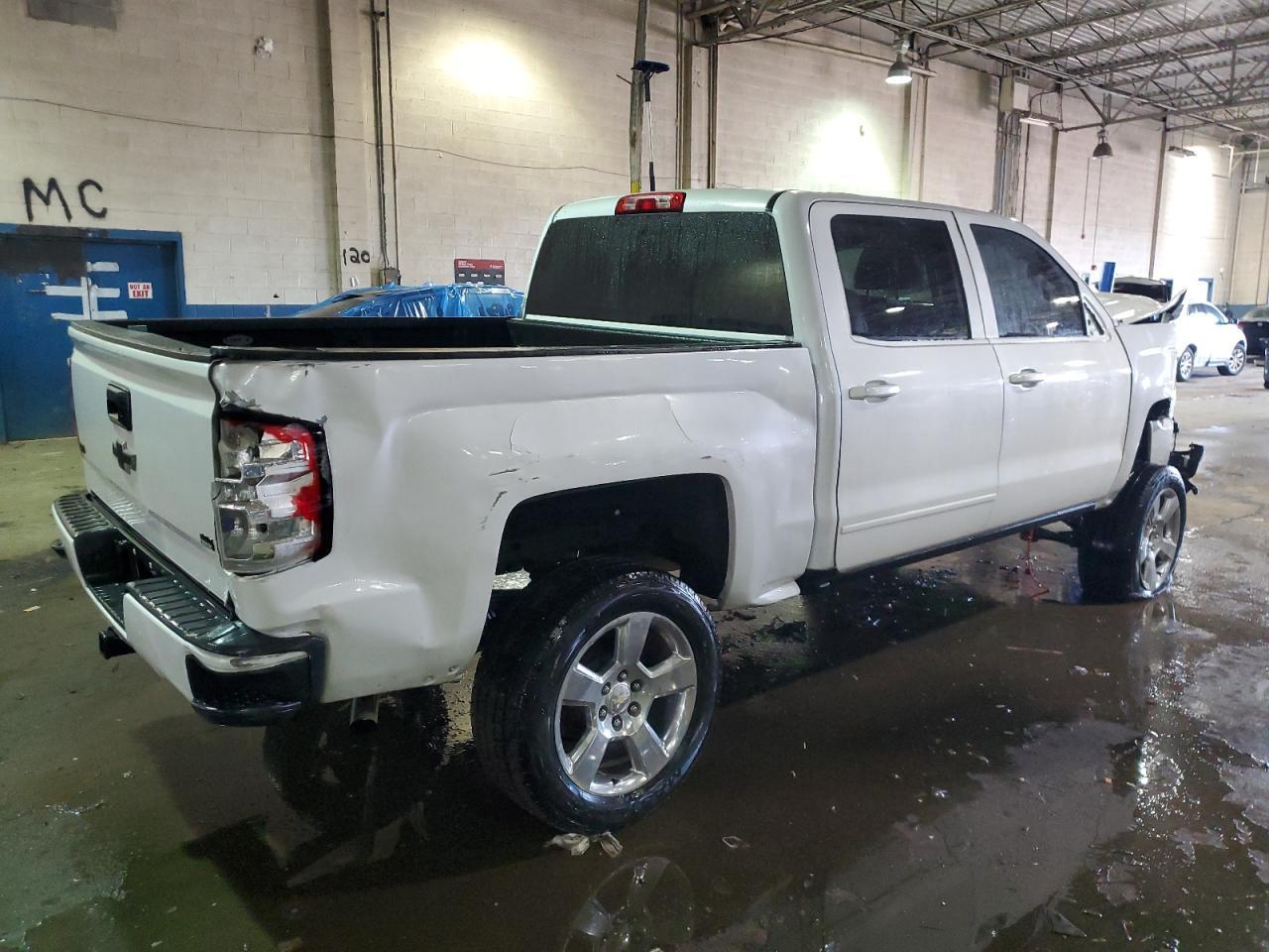 2018 CHEVROLET SILVERADO - Image 3