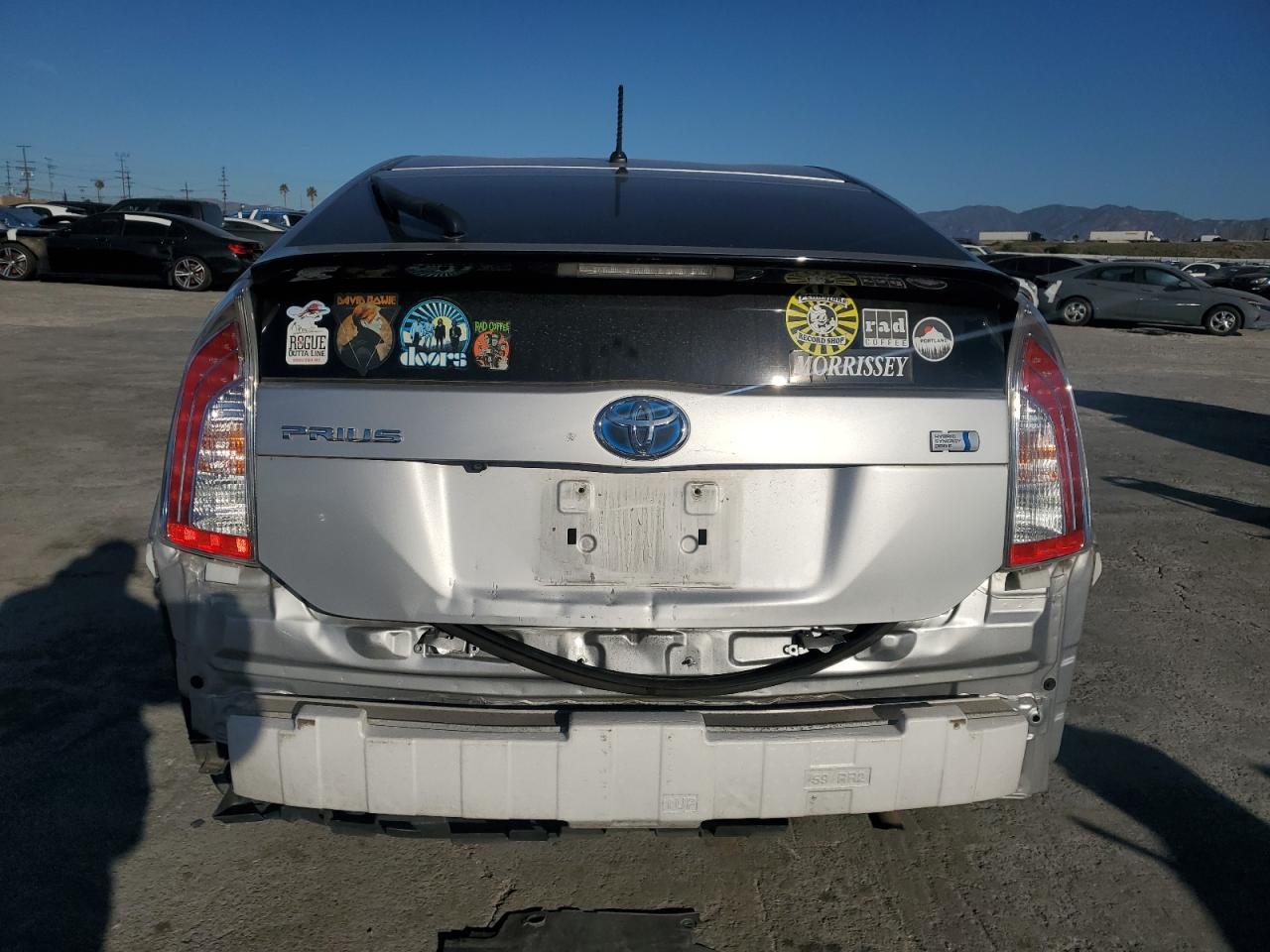 2015 TOYOTA PRIUS - Фото 6