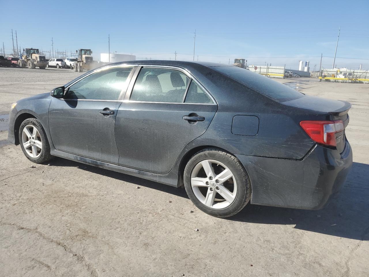 2014 TOYOTA CAMRY L - Фото 2