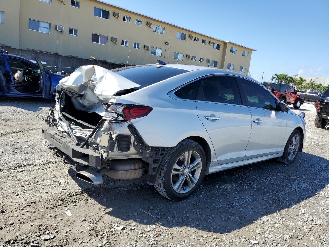2018 HYUNDAI SONATA SPO - Image 3