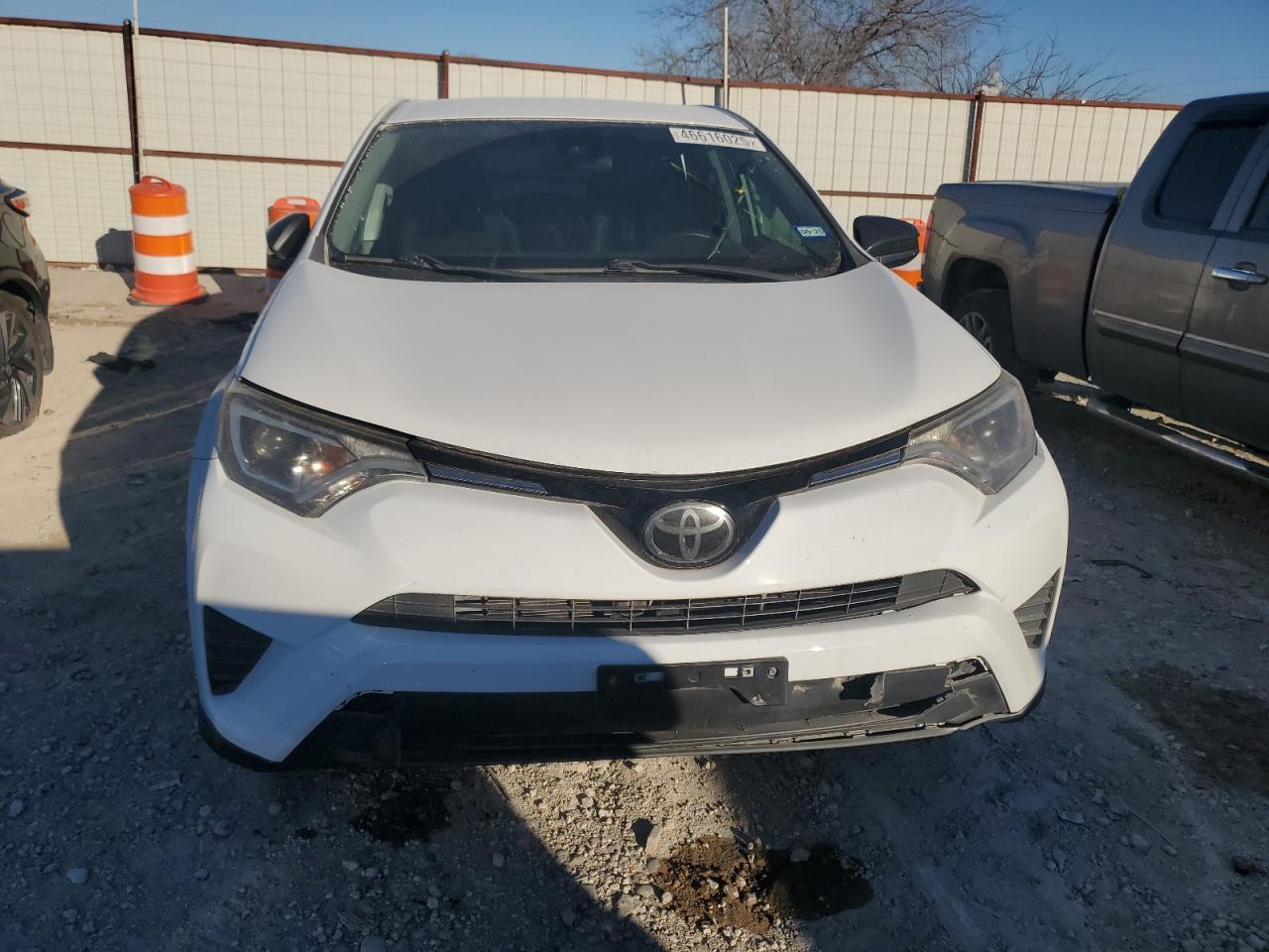 2017 TOYOTA RAV4 LE - Image 5