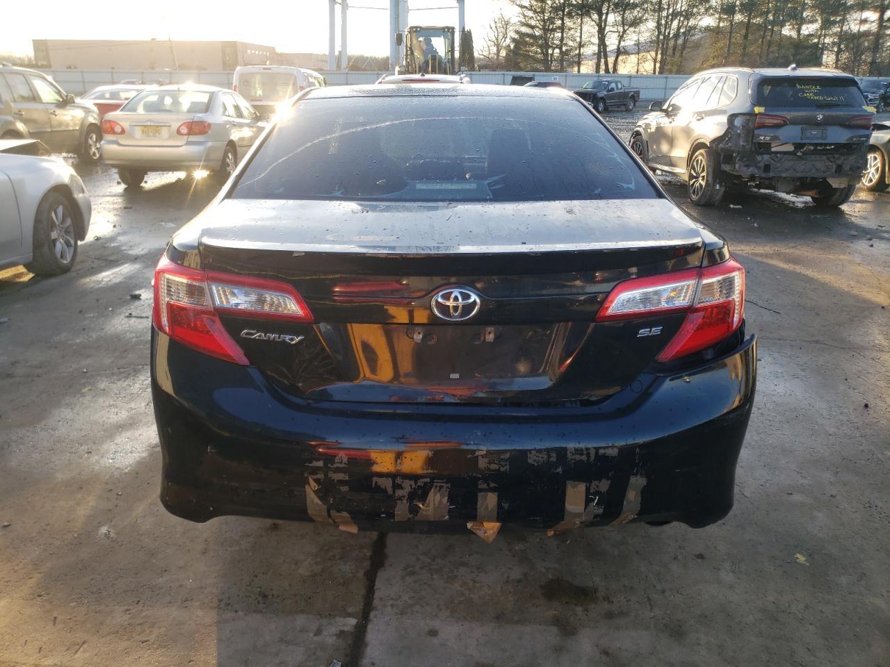 2013 TOYOTA CAMRY L - Фото 6