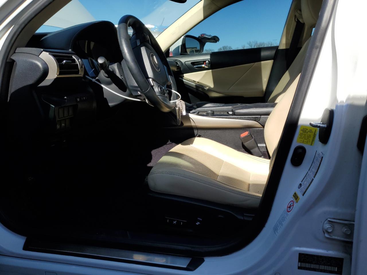 2014 LEXUS IS 250 - Image 7