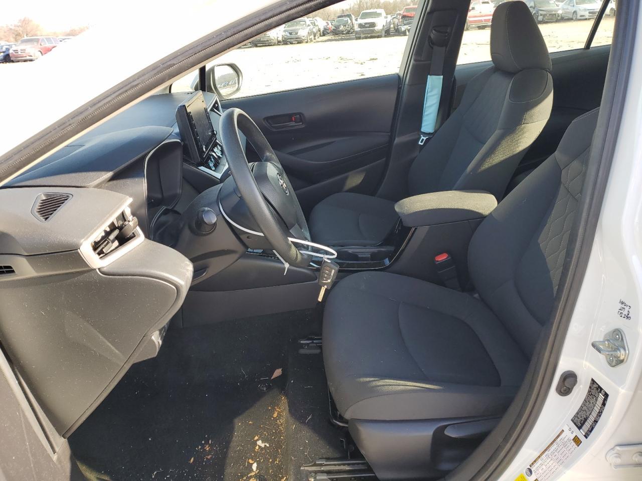 2022 TOYOTA COROLLA LE - Фото 7