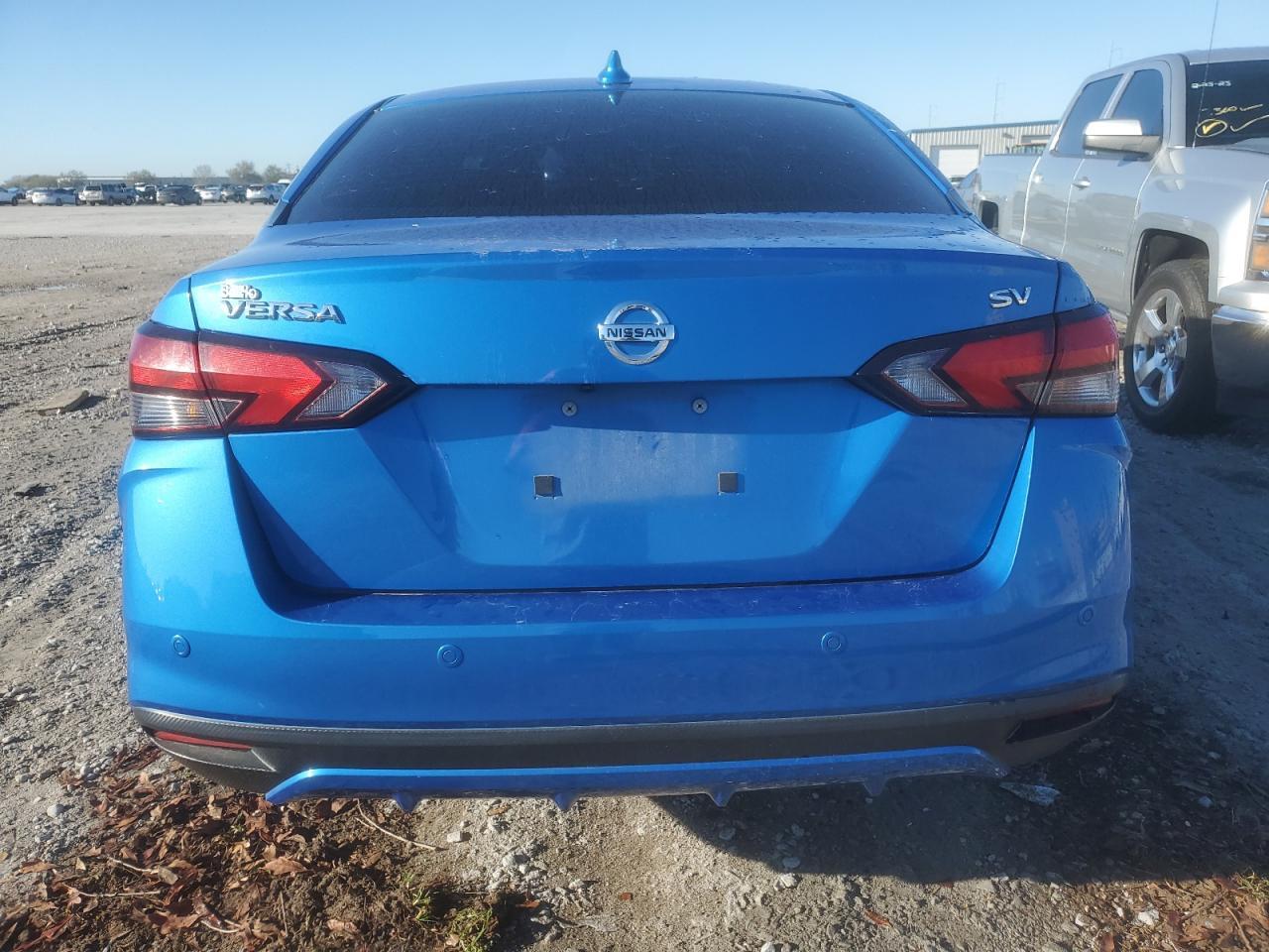 2021 NISSAN VERSA SV - Фото 6