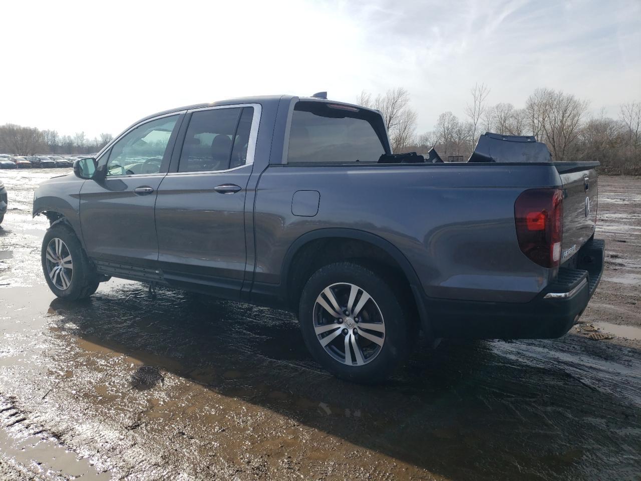 2017 HONDA RIDGELINE - Image 2
