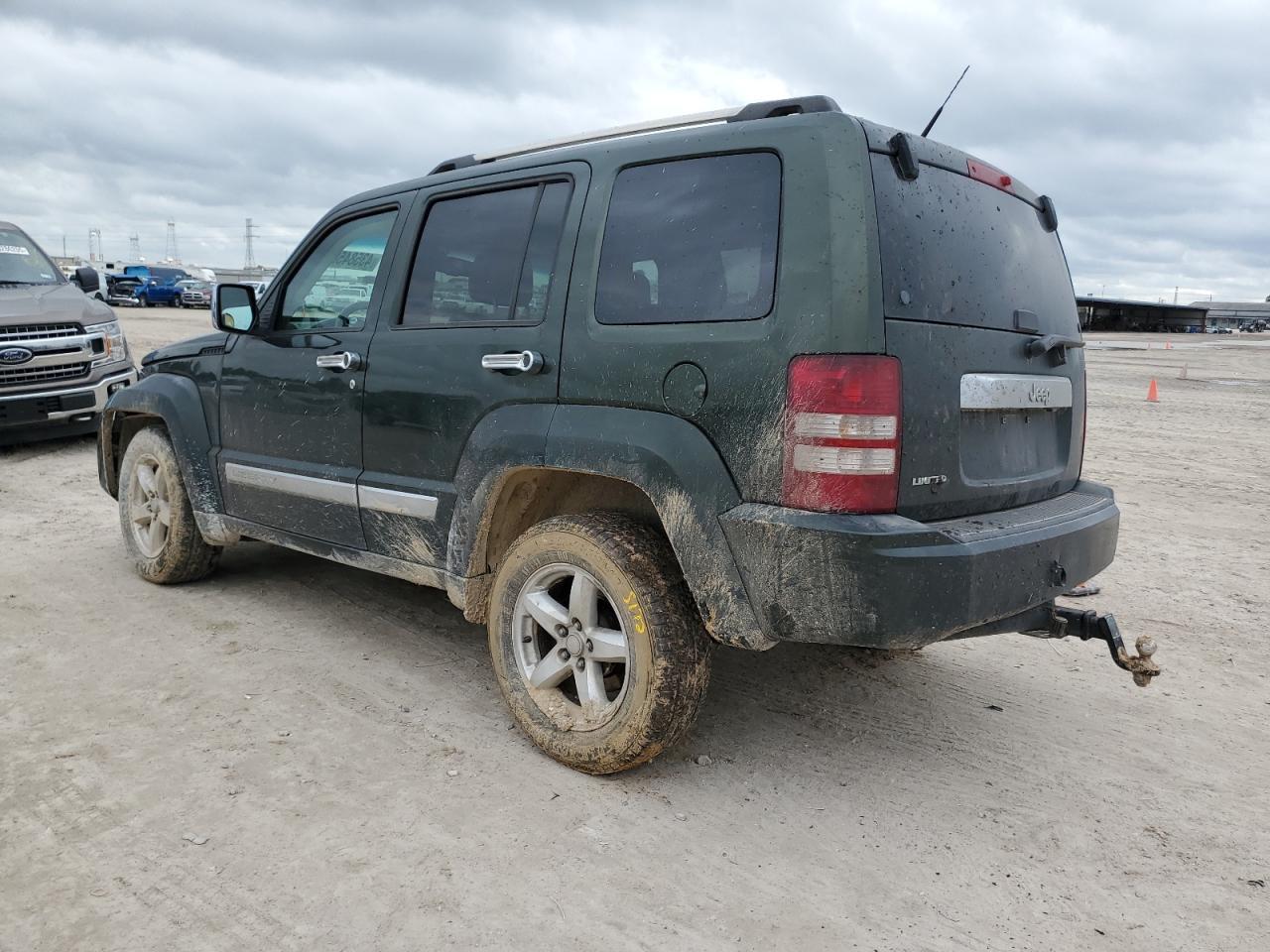 2011 JEEP LIBERTY LI - Фото 2