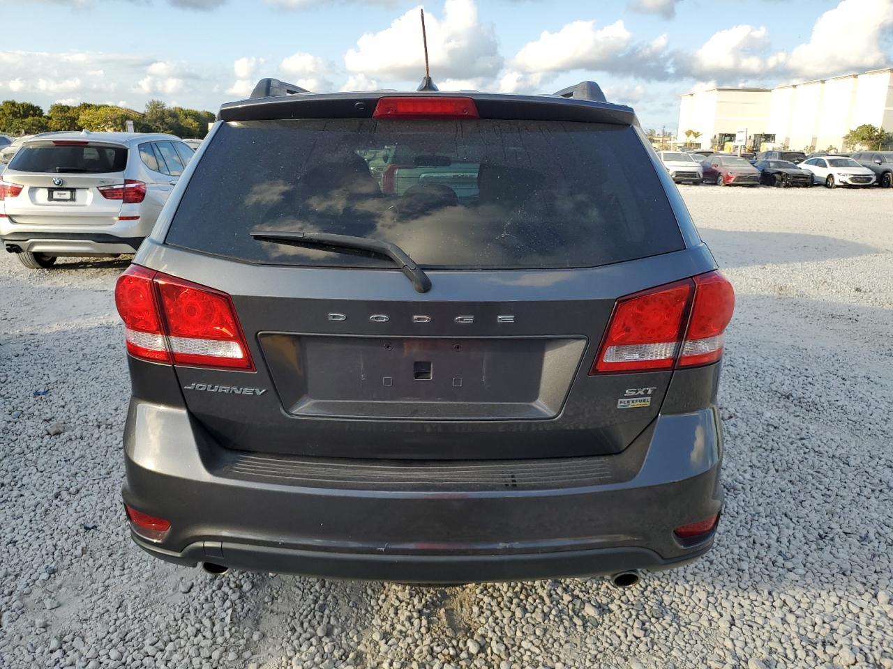 2015 DODGE JOURNEY SX - Image 6