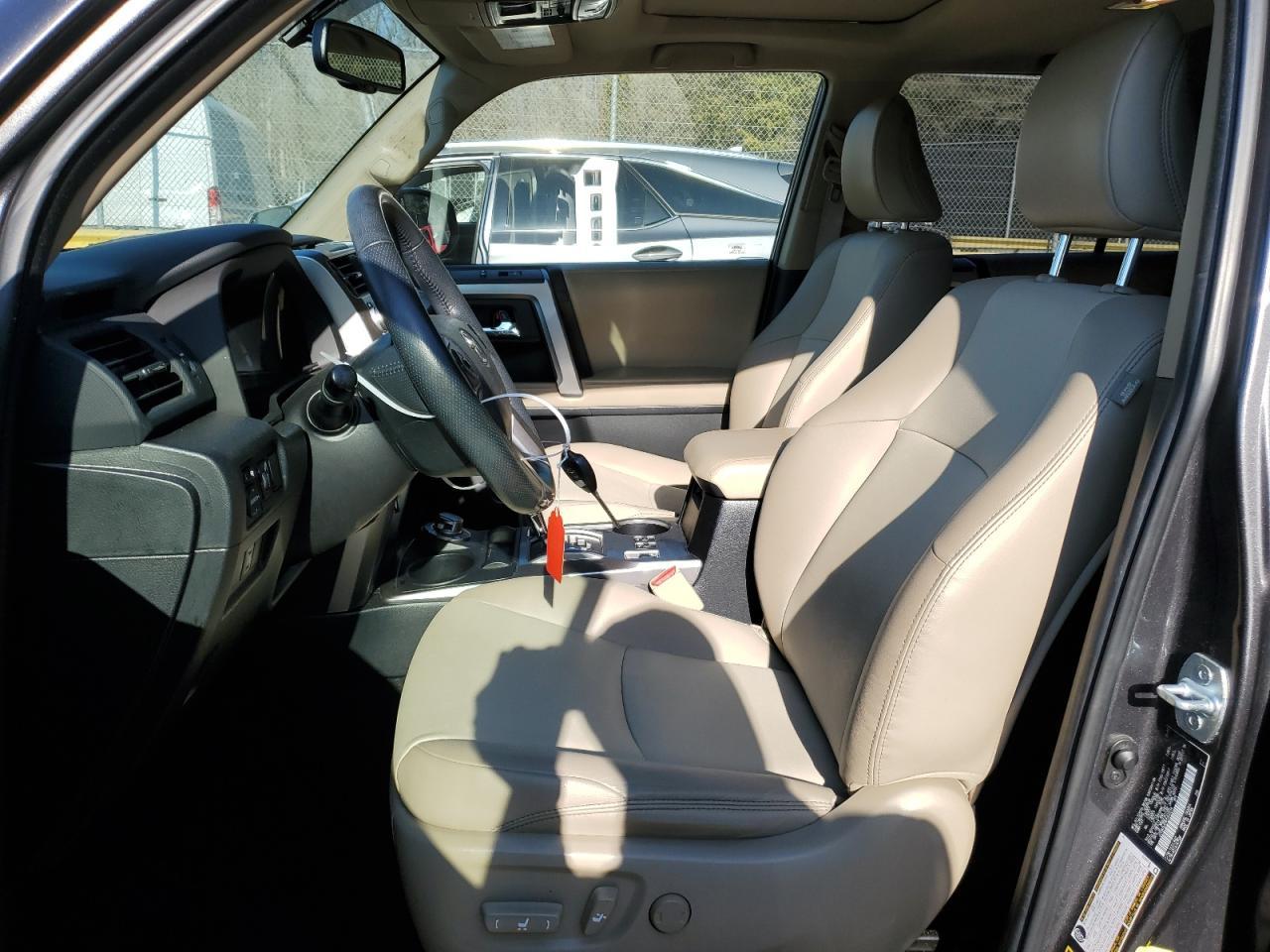 2017 TOYOTA 4RUNNER SR - Фото 7