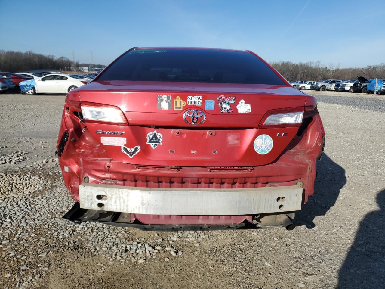 2014 TOYOTA CAMRY L - Image 6