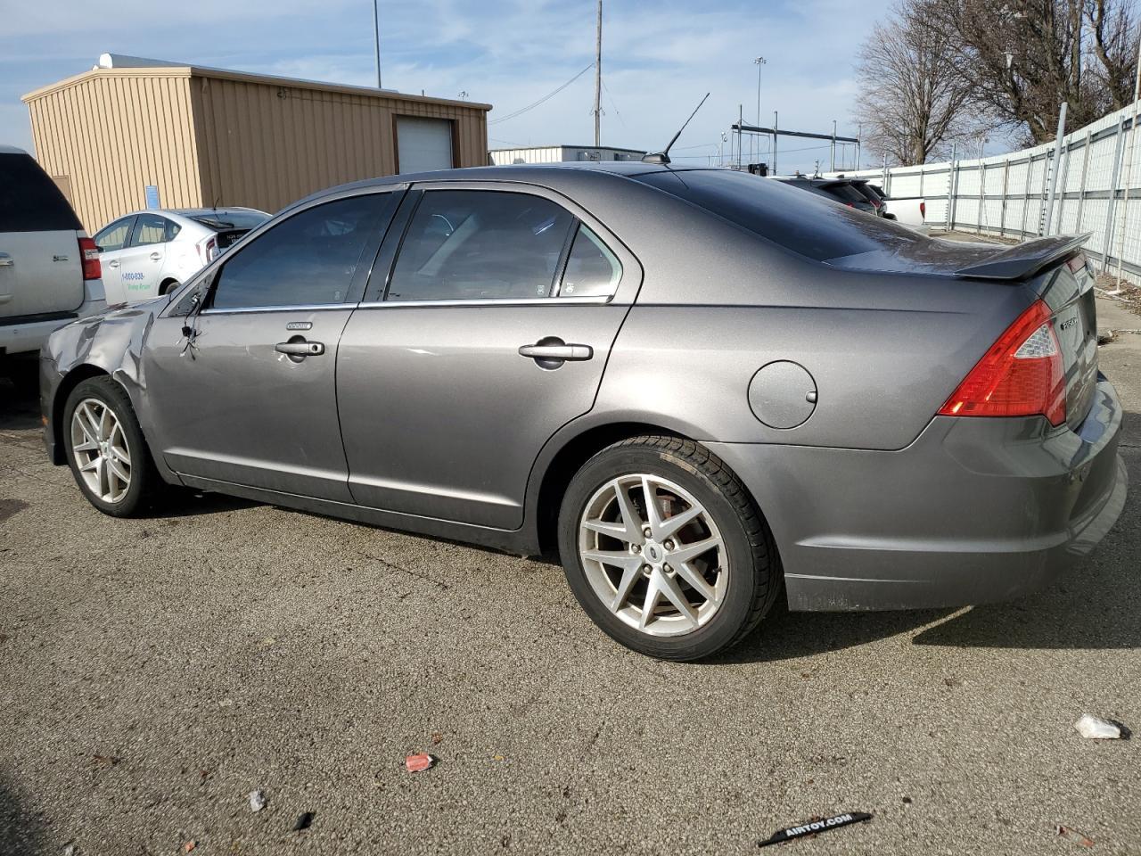 2011 FORD FUSION SEL - Image 2