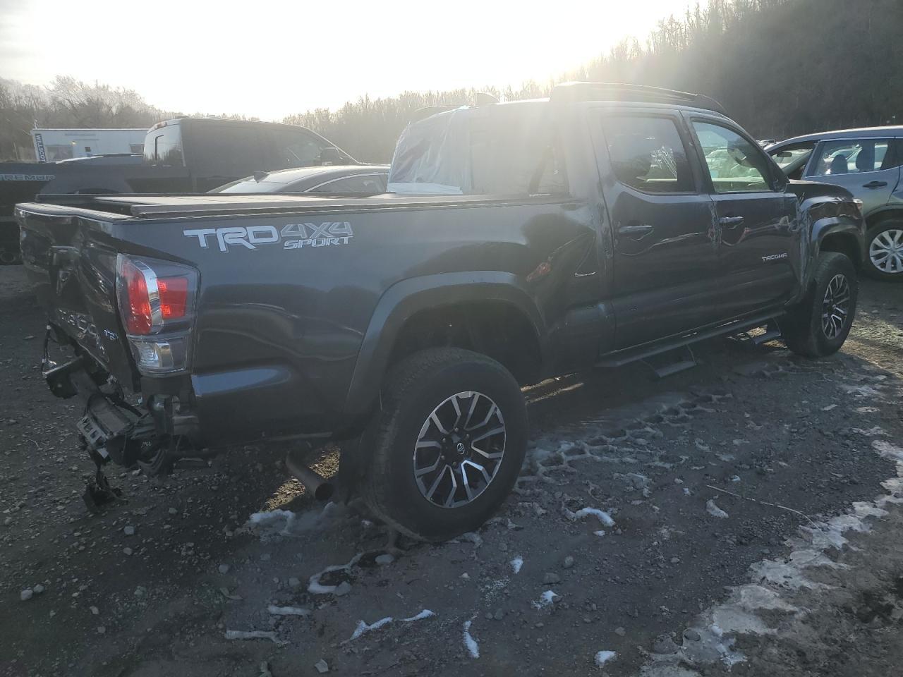 2023 TOYOTA TACOMA DOU - Фото 3