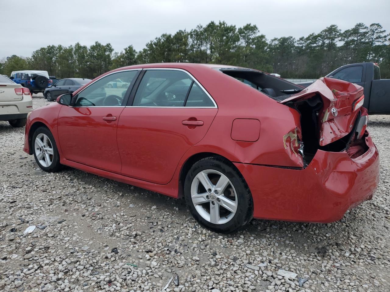 2014 TOYOTA CAMRY L - Фото 2