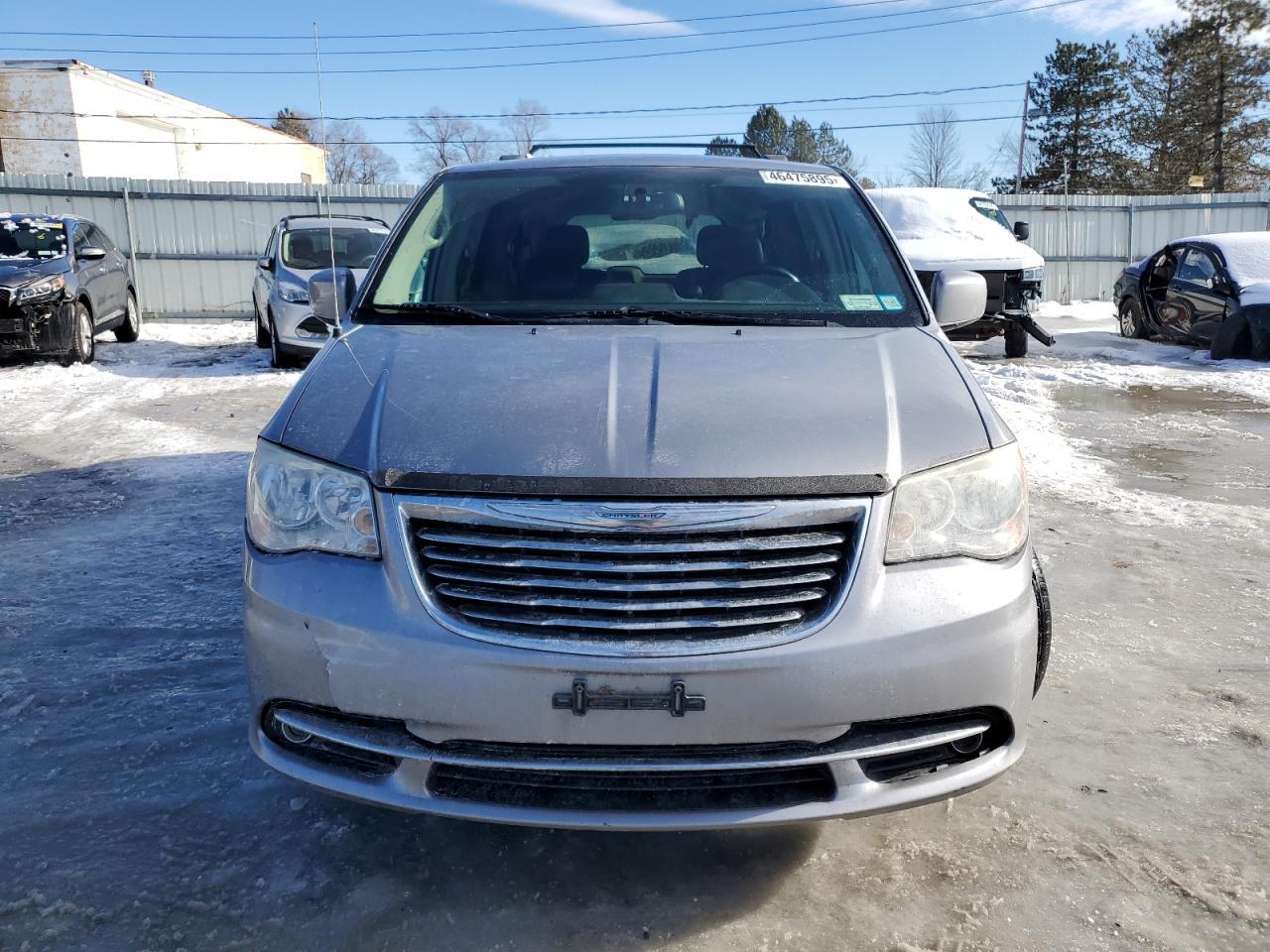 2014 CHRYSLER TOWN & COU - Фото 5