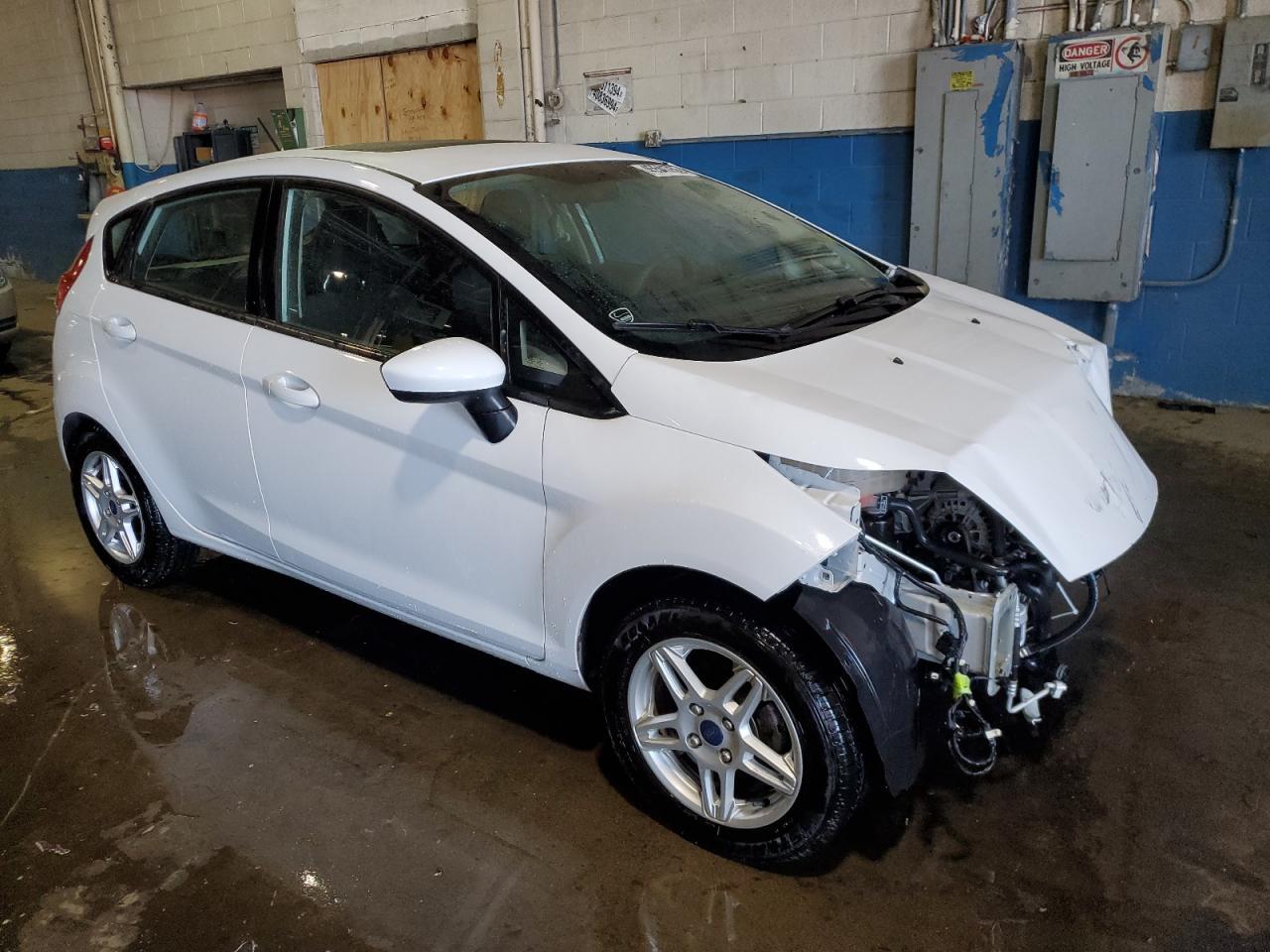 2019 FORD FIESTA SE - Image 4