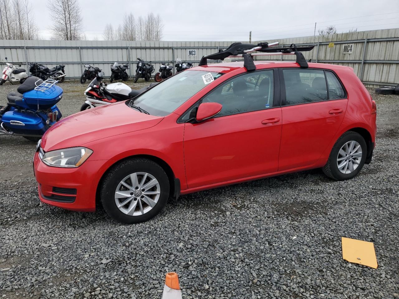 2016 VOLKSWAGEN GOLF S/SE