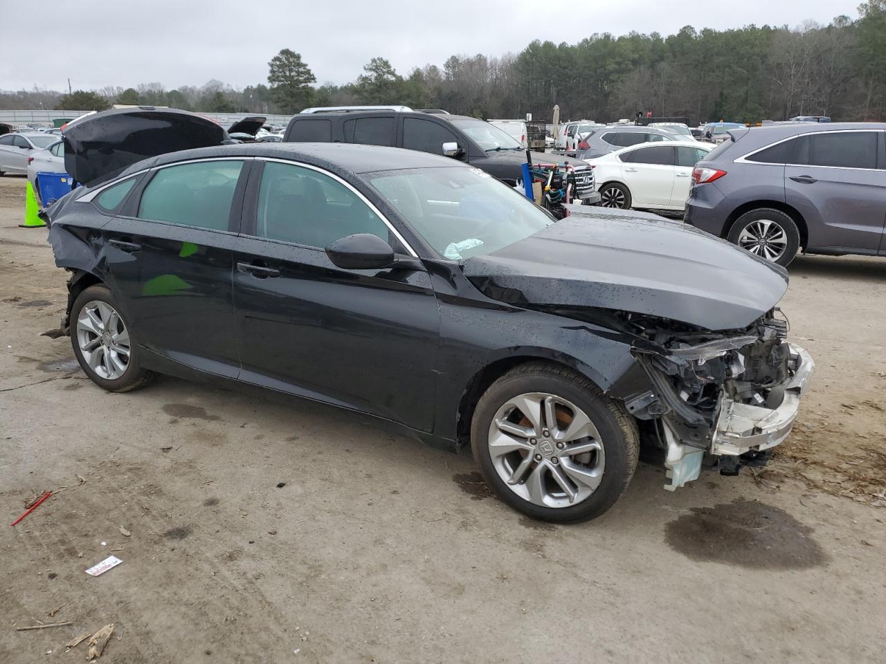 2018 HONDA ACCORD LX - Image 4