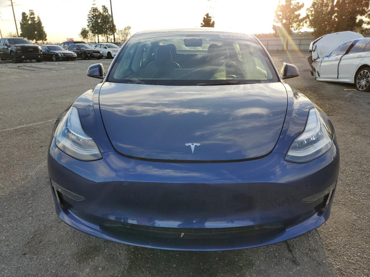 2022 TESLA MODEL 3 - Image 5