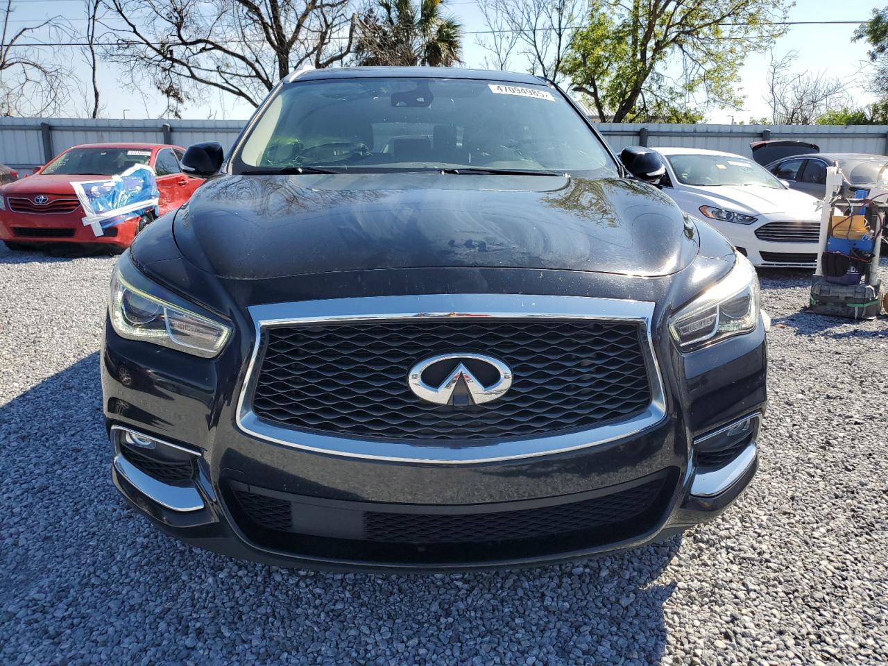 2019 INFINITI QX60 LUXE - Фото 5