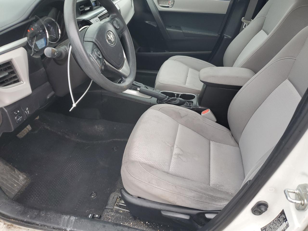 2015 TOYOTA COROLLA L - Image 7