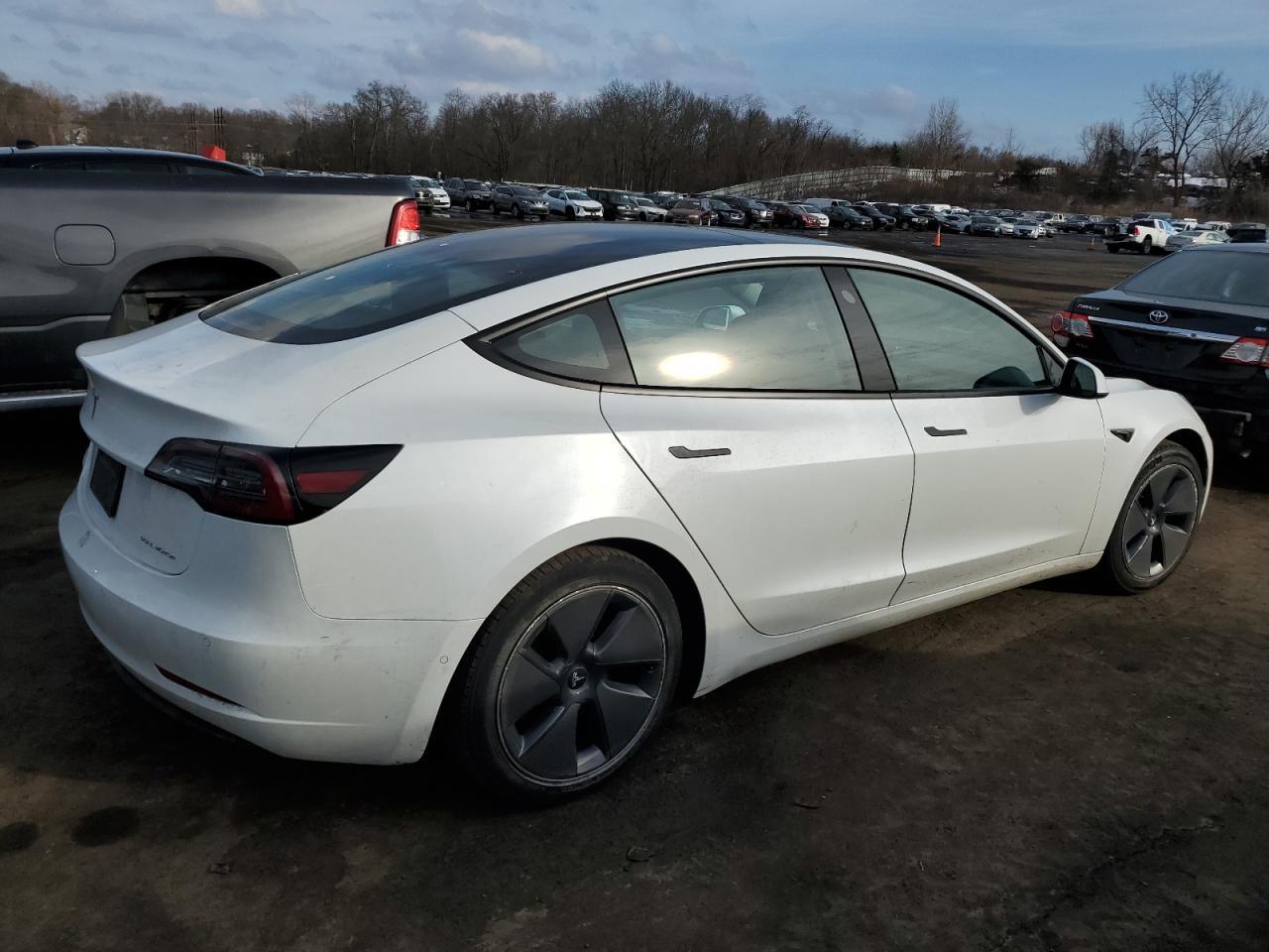 2021 TESLA MODEL 3 - Image 3