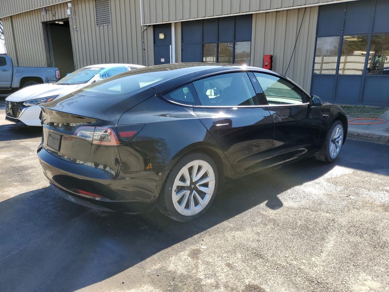 2022 TESLA MODEL 3 - Фото 3