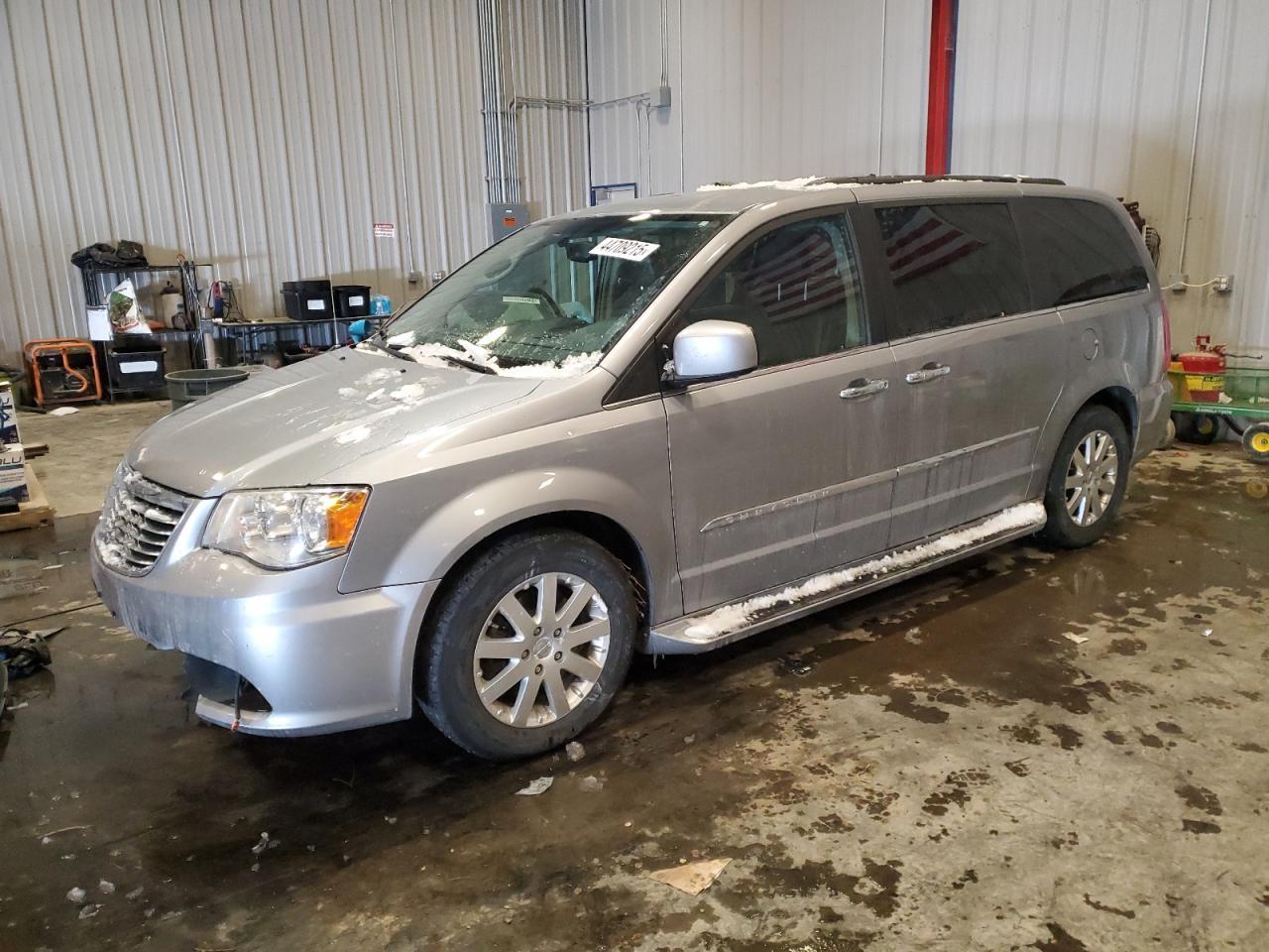 2014 CHRYSLER TOWN & COU