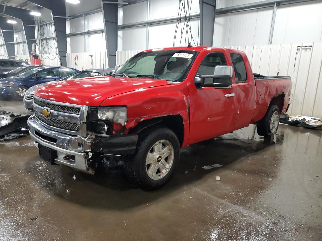 2013 CHEVROLET SILVERADO
