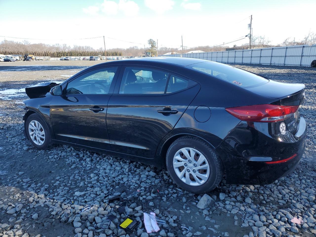 2018 HYUNDAI ELANTRA SE - Фото 2