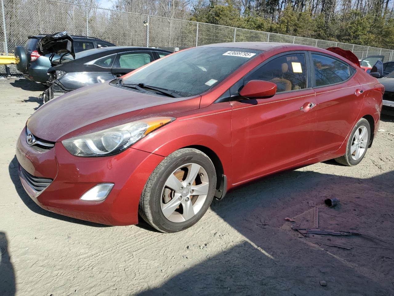 2013 HYUNDAI ELANTRA GL