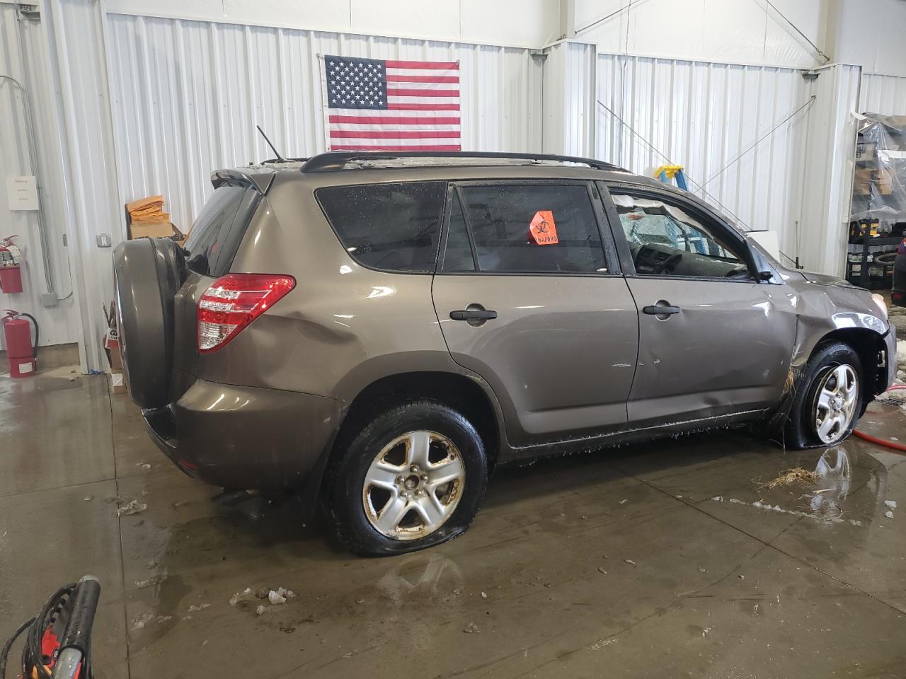 2011 TOYOTA RAV4 - Image 3