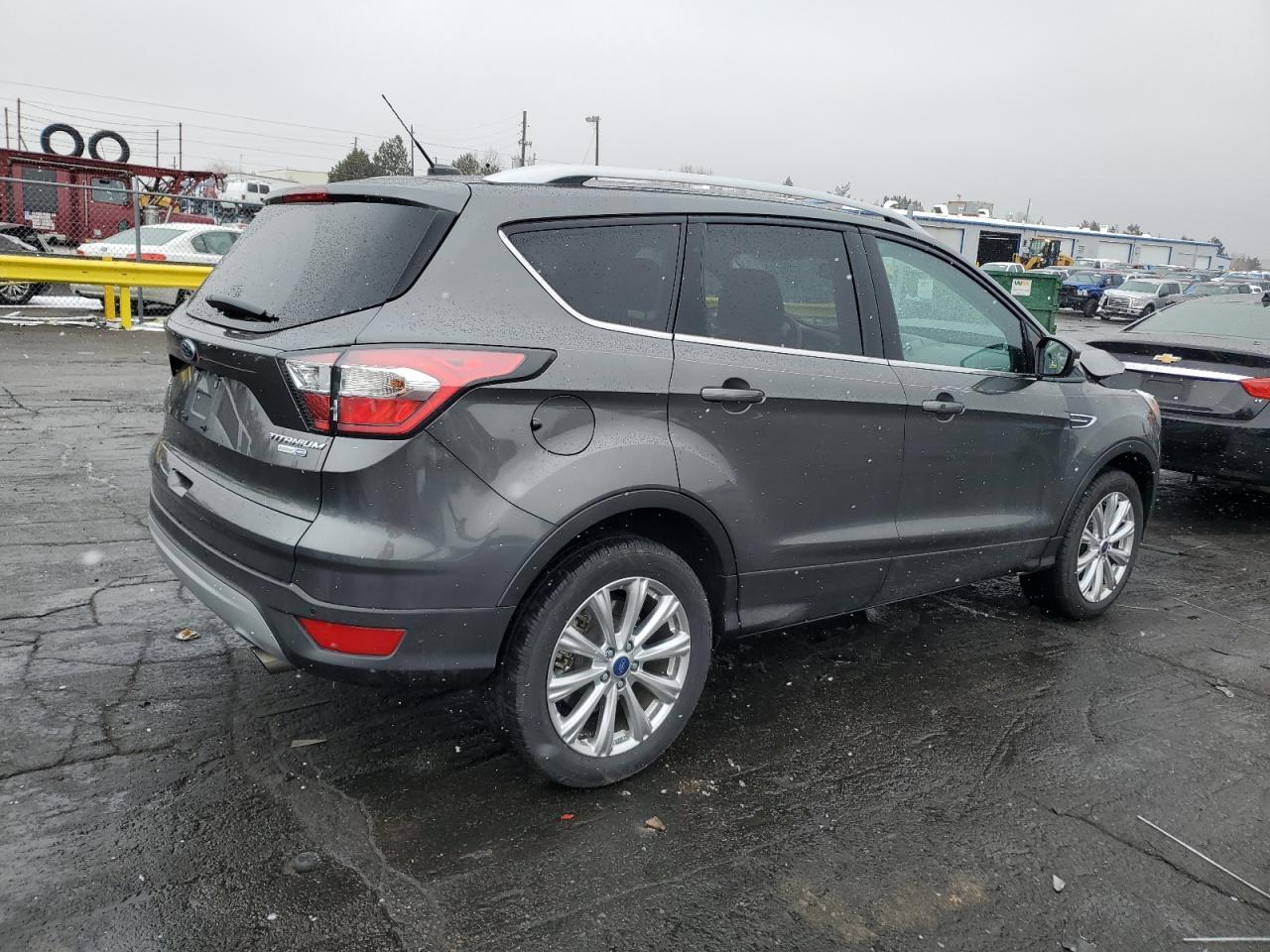 2017 FORD ESCAPE TIT - Image 3
