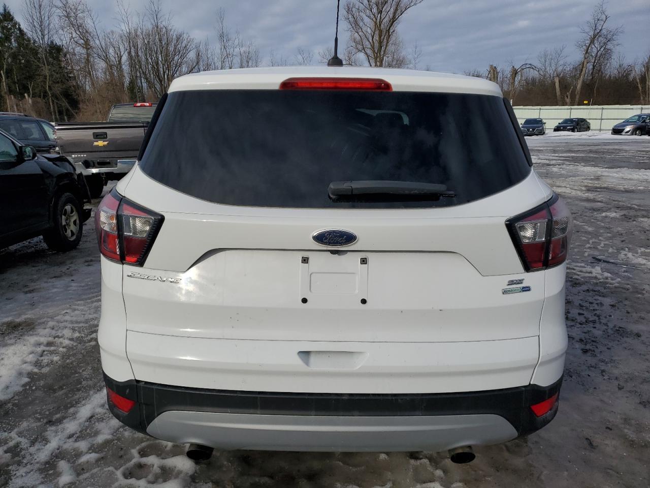 2017 FORD ESCAPE SE - Image 6